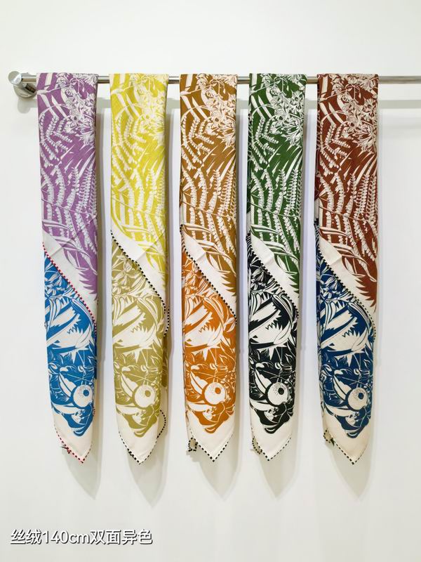Hermes scarf 140X140cm 70%羊绒30%真丝 E120534